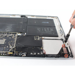 Microsoft Surface Pro 5 Замена питания, кнопки громкости и левого динамика в сборе